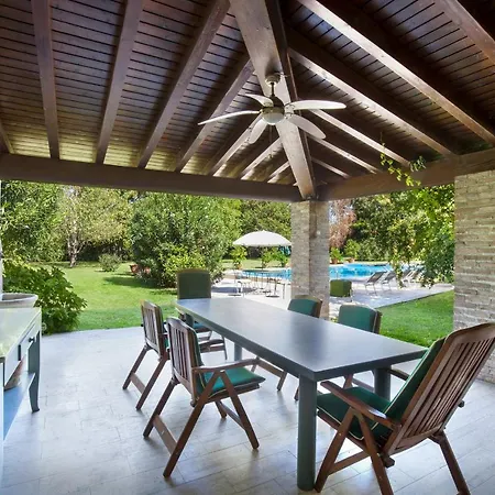 Oleandra With Pool Up To 12 People Volta Mantovana